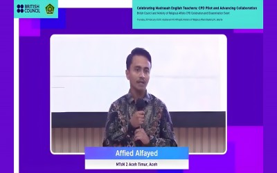 Guru MTsN 2 Aceh Timur Terima Penghargaan dan Sampaikan Pidato Testimonial di Hadapan Menteri Agama RI