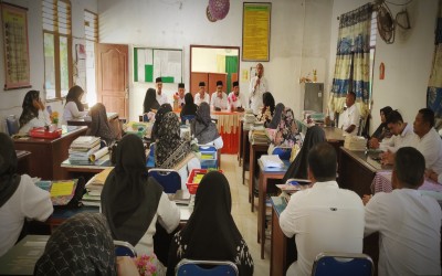 MTsN 2 Aceh Timur Sambut Kedatangan Kepala Kantor Kementerian Agama Kabupaten Aceh Timur Beserta Jajaranya