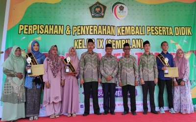 Gelar Perpisahan MTsN 2 Aceh Timur Menyerahkan Kembali Peserta didik Kelas IX Tahun Pelajaran 2023/2024
