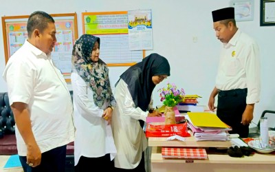 Kepala Madrasah Tunjuk Nurmi, S.Ag Sebagai Penerus Kepala Perpustakaan Nurul Ilmi MTsN 2 Aceh Timur
