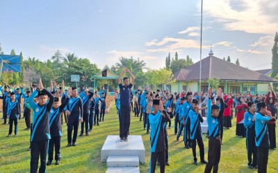 Energi Pagi di MTsN 2 Aceh Timur: Sehat Bersama, Kuatkan Kinerja GTK