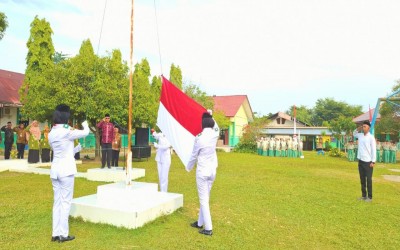 Kemenag Aceh Timur Gelar Upacara Peringatan Detik-Detik Proklamasi Kemerdekaan RI ke-80 di MTsN 2 Aceh Timur